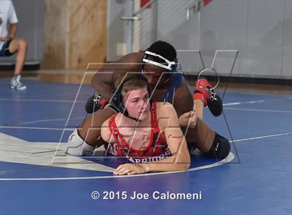 Thumbnail 2 in San Antonio Lee Invitational photogallery.