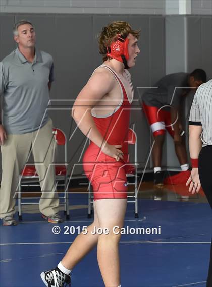 Thumbnail 1 in San Antonio Lee Invitational photogallery.