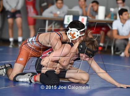 Thumbnail 3 in San Antonio Lee Invitational photogallery.