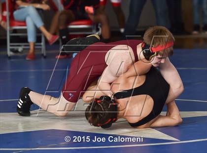 Thumbnail 3 in San Antonio Lee Invitational photogallery.