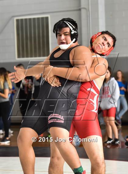 Thumbnail 2 in San Antonio Lee Invitational photogallery.