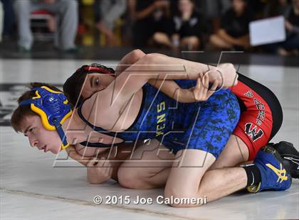 Thumbnail 1 in San Antonio Lee Invitational photogallery.
