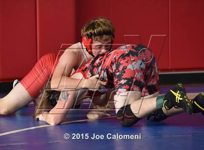 Thumbnail 3 in San Antonio Lee Invitational photogallery.