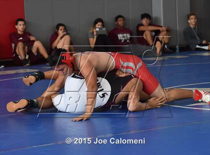 Thumbnail 1 in San Antonio Lee Invitational photogallery.