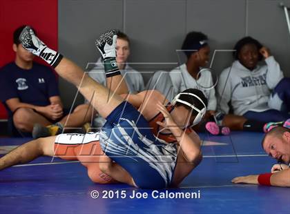 Thumbnail 3 in San Antonio Lee Invitational photogallery.