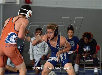 Thumbnail 3 in San Antonio Lee Invitational photogallery.