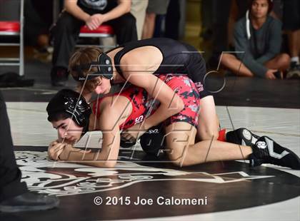 Thumbnail 3 in San Antonio Lee Invitational photogallery.