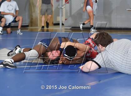 Thumbnail 2 in San Antonio Lee Invitational photogallery.