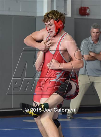 Thumbnail 3 in San Antonio Lee Invitational photogallery.