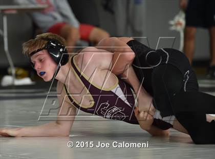 Thumbnail 3 in San Antonio Lee Invitational photogallery.