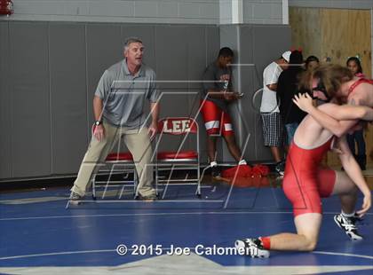 Thumbnail 3 in San Antonio Lee Invitational photogallery.
