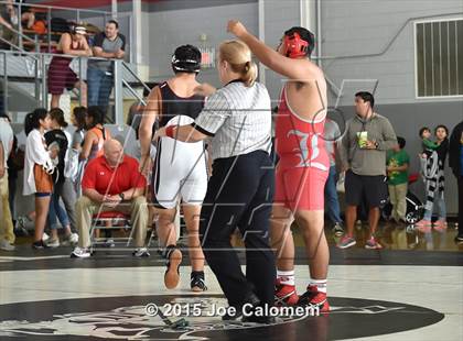 Thumbnail 2 in San Antonio Lee Invitational photogallery.