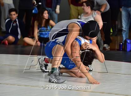 Thumbnail 2 in San Antonio Lee Invitational photogallery.