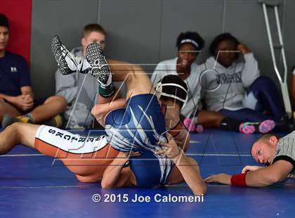 Thumbnail 1 in San Antonio Lee Invitational photogallery.
