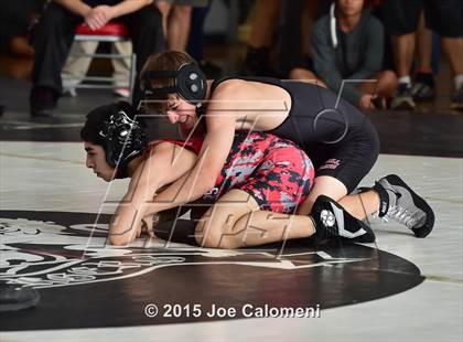 Thumbnail 2 in San Antonio Lee Invitational photogallery.