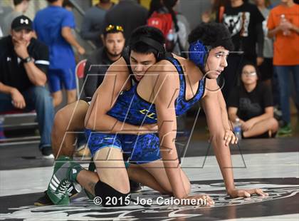 Thumbnail 2 in San Antonio Lee Invitational photogallery.