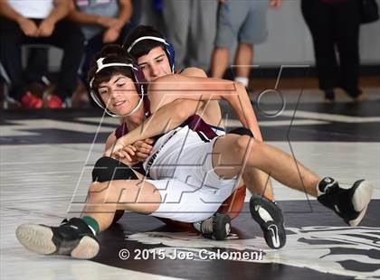 Thumbnail 2 in San Antonio Lee Invitational photogallery.