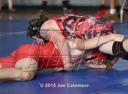 Thumbnail 2 in San Antonio Lee Invitational photogallery.