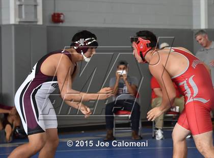 Thumbnail 2 in San Antonio Lee Invitational photogallery.