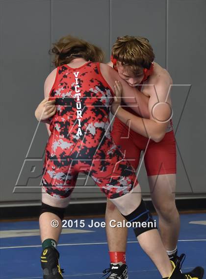 Thumbnail 1 in San Antonio Lee Invitational photogallery.