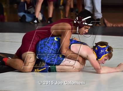 Thumbnail 2 in San Antonio Lee Invitational photogallery.