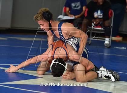 Thumbnail 2 in San Antonio Lee Invitational photogallery.