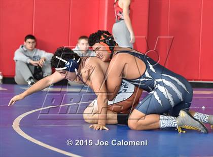 Thumbnail 3 in San Antonio Lee Invitational photogallery.