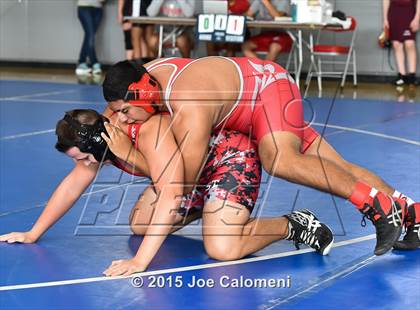 Thumbnail 2 in San Antonio Lee Invitational photogallery.