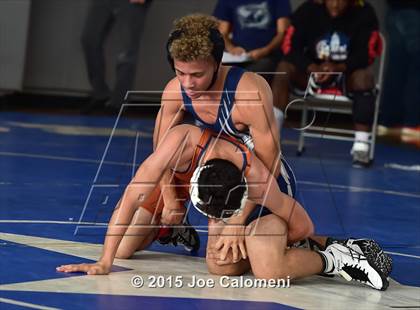 Thumbnail 3 in San Antonio Lee Invitational photogallery.