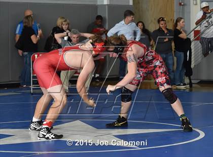 Thumbnail 2 in San Antonio Lee Invitational photogallery.