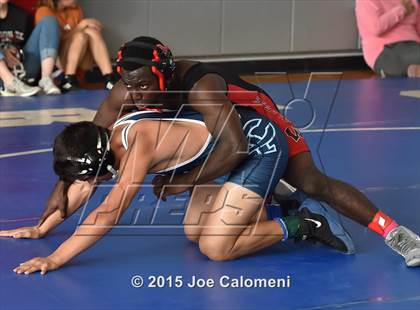 Thumbnail 3 in San Antonio Lee Invitational photogallery.