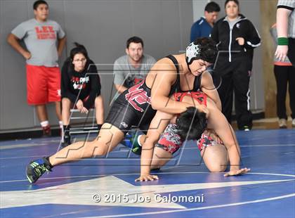 Thumbnail 2 in San Antonio Lee Invitational photogallery.