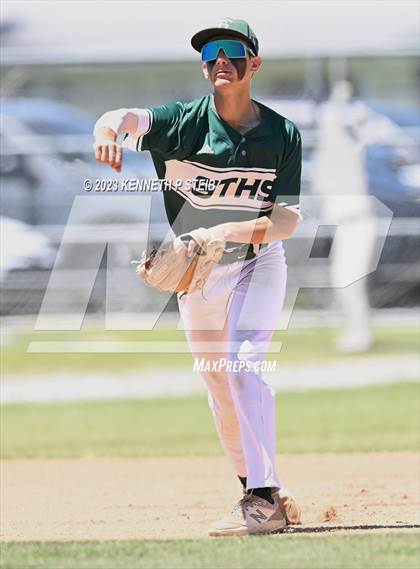 Thumbnail 2 in Thibodaux vs. South Terrebonne (LHSAA Division I Non-Select Bi-District) photogallery.
