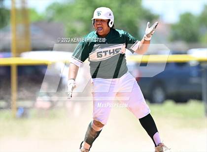 Thumbnail 3 in Thibodaux vs. South Terrebonne (LHSAA Division I Non-Select Bi-District) photogallery.