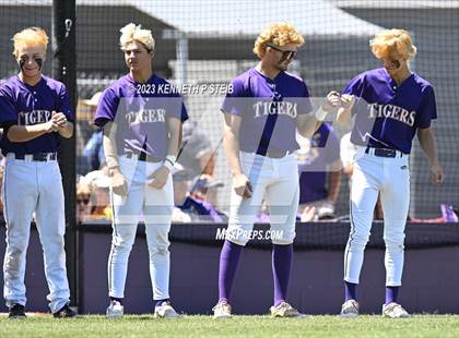 Thumbnail 1 in Thibodaux vs. South Terrebonne (LHSAA Division I Non-Select Bi-District) photogallery.