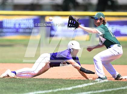 Thumbnail 3 in Thibodaux vs. South Terrebonne (LHSAA Division I Non-Select Bi-District) photogallery.