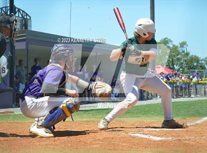 Thumbnail 1 in Thibodaux vs. South Terrebonne (LHSAA Division I Non-Select Bi-District) photogallery.