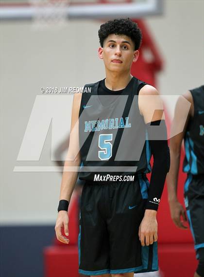 Thumbnail 3 in  Pasadena Memorial vs. South Houston (McDonald's Texas Invitational) photogallery.