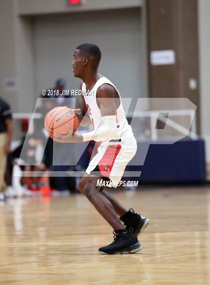 Thumbnail 1 in  Pasadena Memorial vs. South Houston (McDonald's Texas Invitational) photogallery.