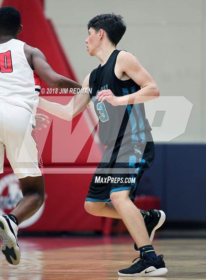 Thumbnail 1 in  Pasadena Memorial vs. South Houston (McDonald's Texas Invitational) photogallery.