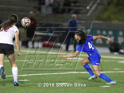 Thumbnail 1 in Rancho Bernardo vs. Torrey Pines (CIF SDS Open Division Final) photogallery.