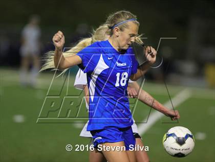 Thumbnail 1 in Rancho Bernardo vs. Torrey Pines (CIF SDS Open Division Final) photogallery.