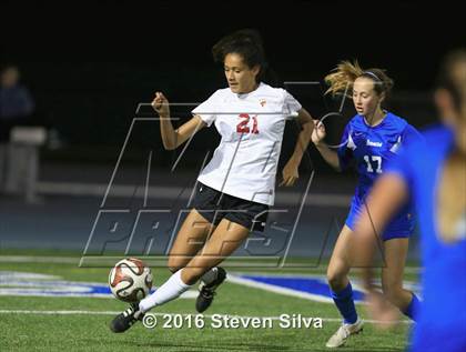 Thumbnail 3 in Rancho Bernardo vs. Torrey Pines (CIF SDS Open Division Final) photogallery.