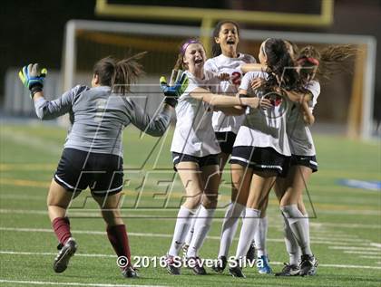 Thumbnail 3 in Rancho Bernardo vs. Torrey Pines (CIF SDS Open Division Final) photogallery.