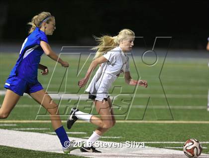 Thumbnail 2 in Rancho Bernardo vs. Torrey Pines (CIF SDS Open Division Final) photogallery.