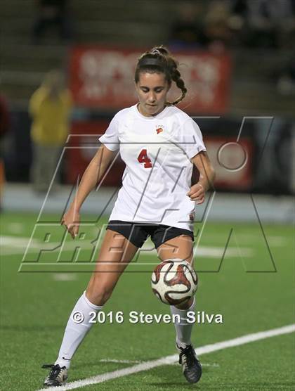 Thumbnail 2 in Rancho Bernardo vs. Torrey Pines (CIF SDS Open Division Final) photogallery.