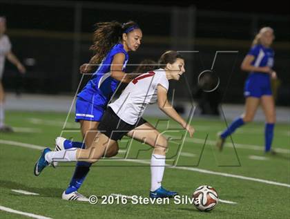Thumbnail 3 in Rancho Bernardo vs. Torrey Pines (CIF SDS Open Division Final) photogallery.