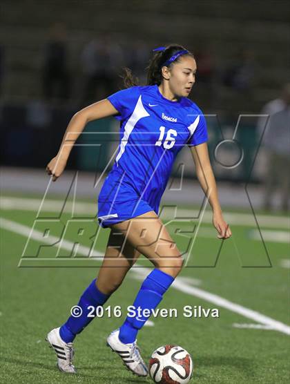 Thumbnail 2 in Rancho Bernardo vs. Torrey Pines (CIF SDS Open Division Final) photogallery.