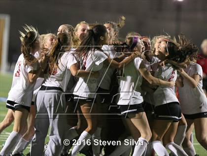 Thumbnail 2 in Rancho Bernardo vs. Torrey Pines (CIF SDS Open Division Final) photogallery.