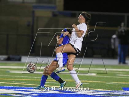 Thumbnail 2 in Rancho Bernardo vs. Torrey Pines (CIF SDS Open Division Final) photogallery.